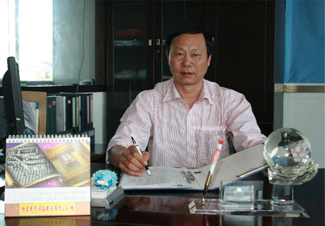 耐扣公司的安全扣質(zhì)量好，使用時(shí)間長(zhǎng)