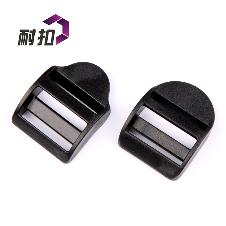 廠家直銷(xiāo)現(xiàn)貨東莞耐扣箱包配件扣塑料梯扣 方扣 滿(mǎn)千包郵