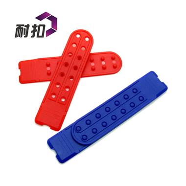 東莞廠家大量現(xiàn)貨直銷(xiāo)五孔帽扣 塑七孔排扣 環(huán)保膠帽尾扣