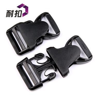 東莞耐扣廠家直銷(xiāo)箱包插扣塑料配件環(huán)?？劬呦錆M(mǎn)千郵包