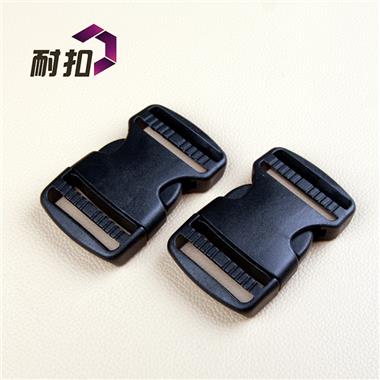 滿千包郵廠家直銷東莞耐扣環(huán)保扣具箱包插扣塑料配件